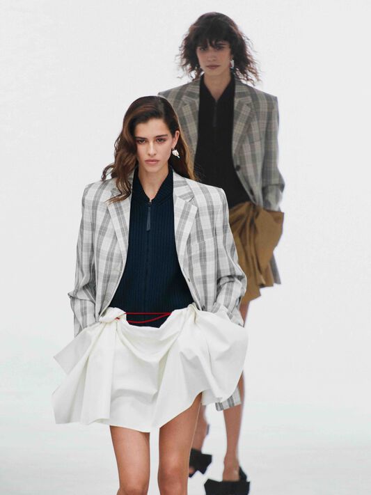 ロエベ公式オンラインストア｜LOEWE - ロエベ 日本 公式サイト